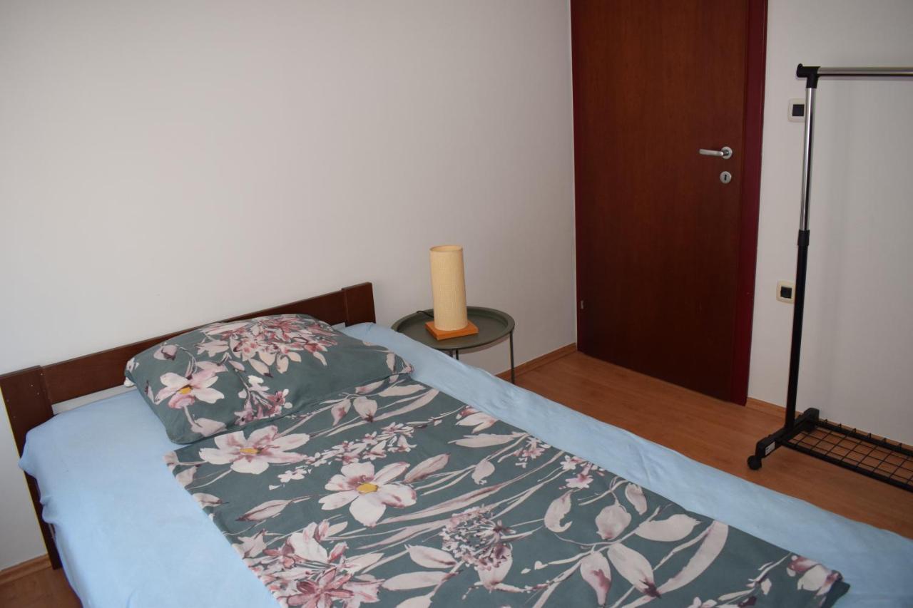 Esperanza Apartment Pula Extérieur photo
